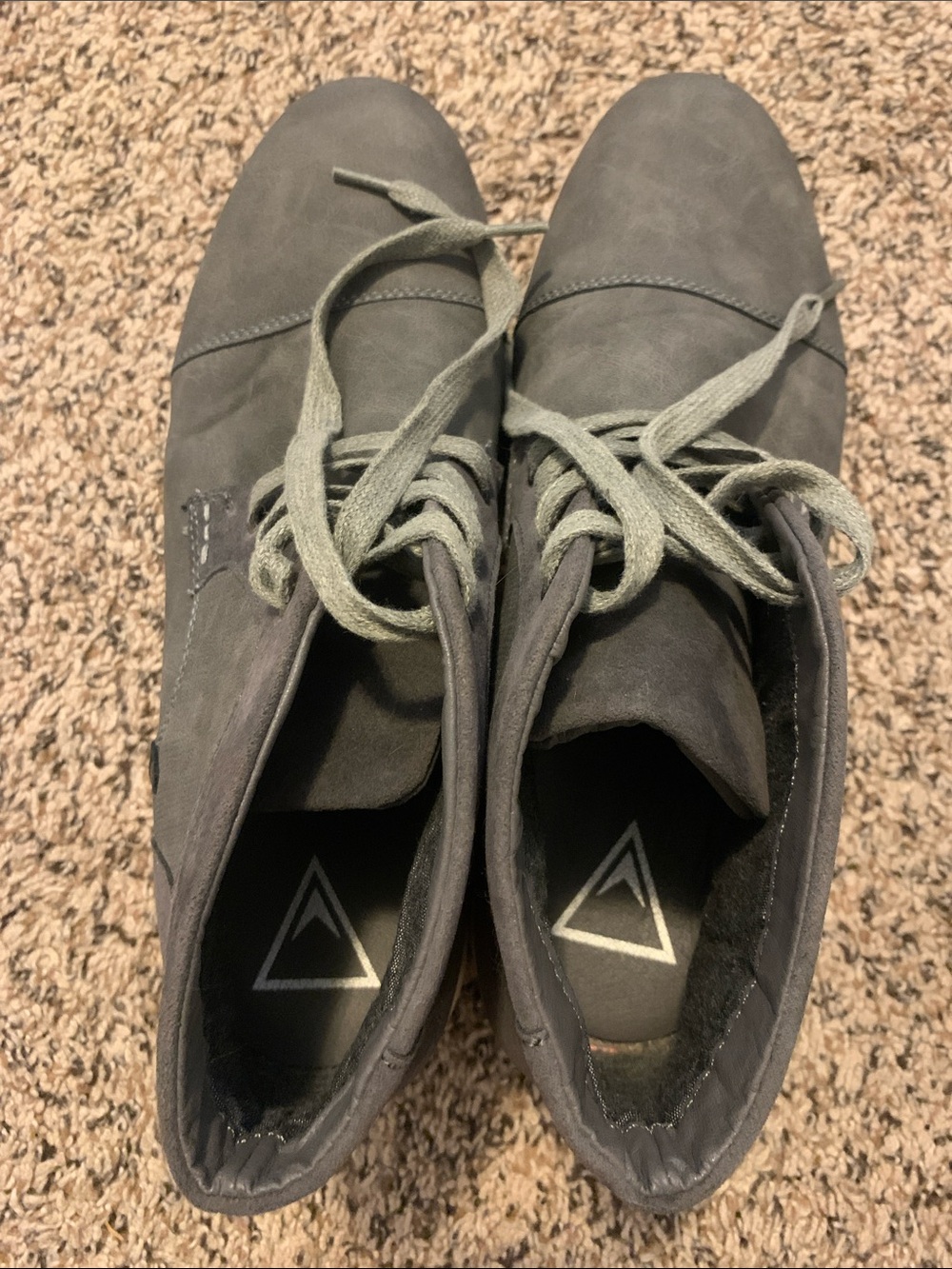 Men's Gray Chukka Boots - Minimal Lace-Up Desert Style
